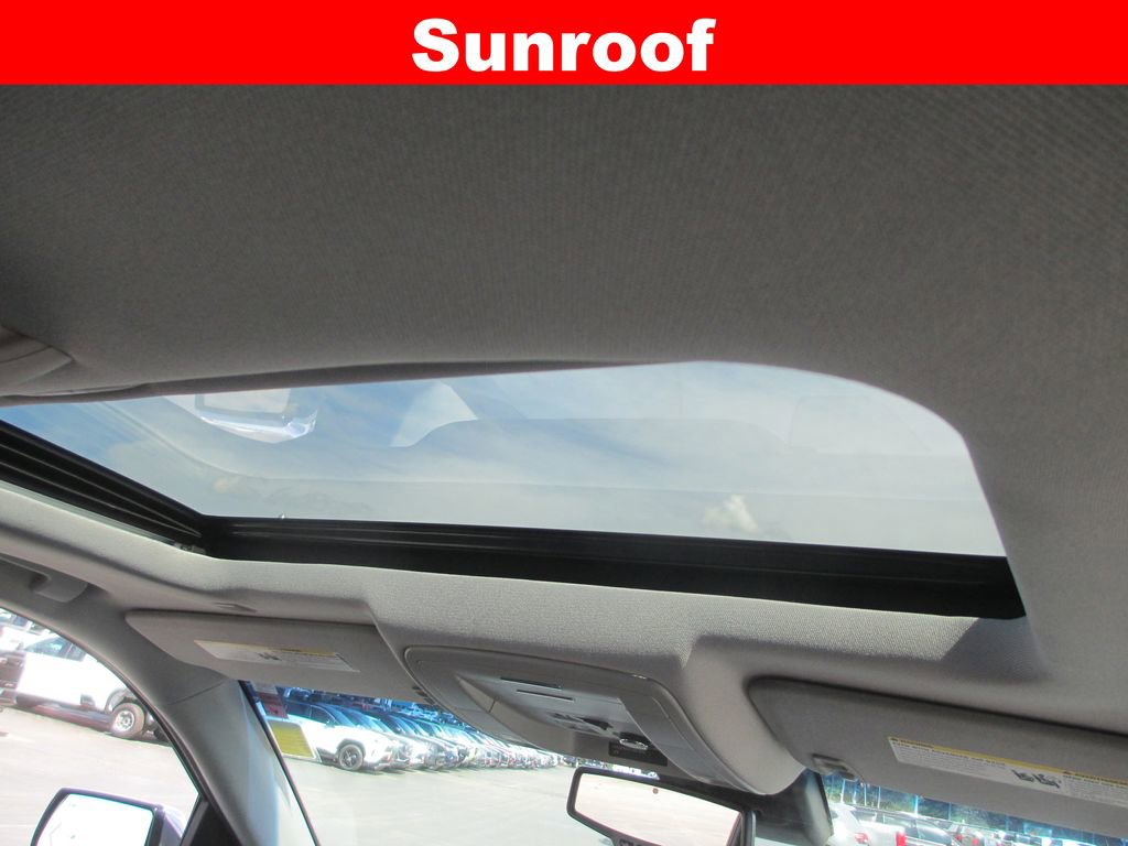 Used 2018 Chevrolet Suburban Premier image 18