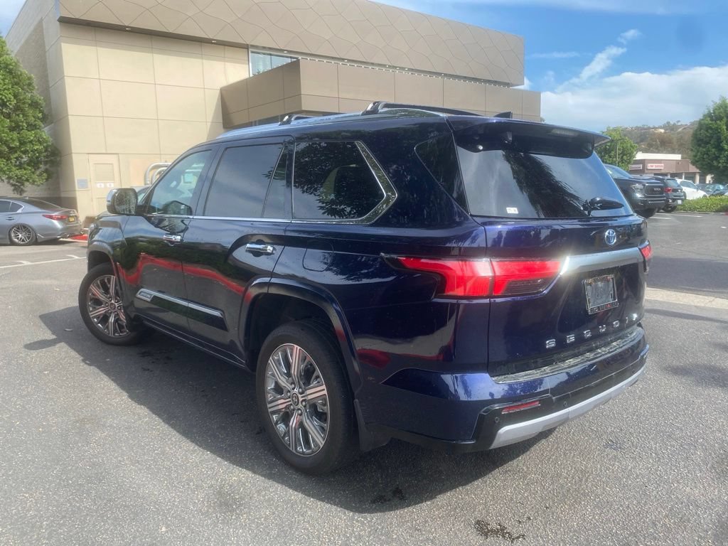 Used 2024 Toyota Sequoia Capstone AWD/4WD image 4