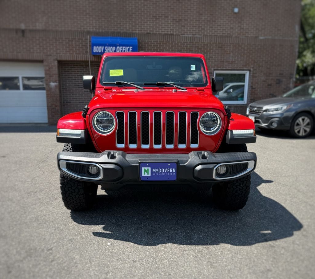 Used 2018 Jeep Wrangler Unlimited Sahara AWD/4WD image 2