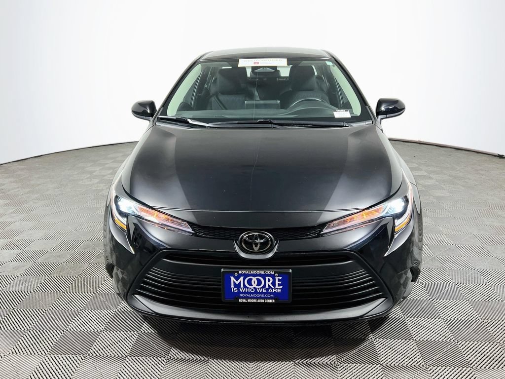 Certified 2025 Toyota Corolla LE FWD image 2
