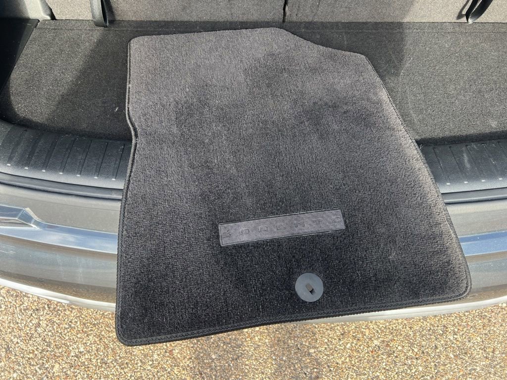 Certified 2023 Kia Sorento S image 10