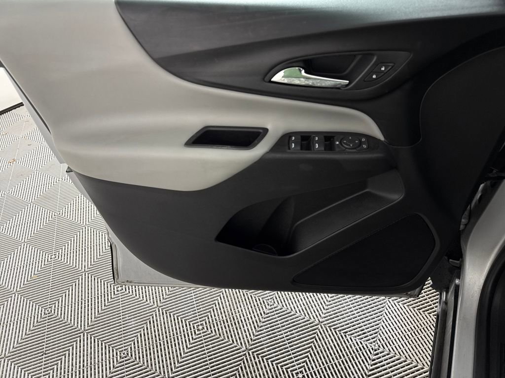 Used 2020 Chevrolet Equinox LT image 10
