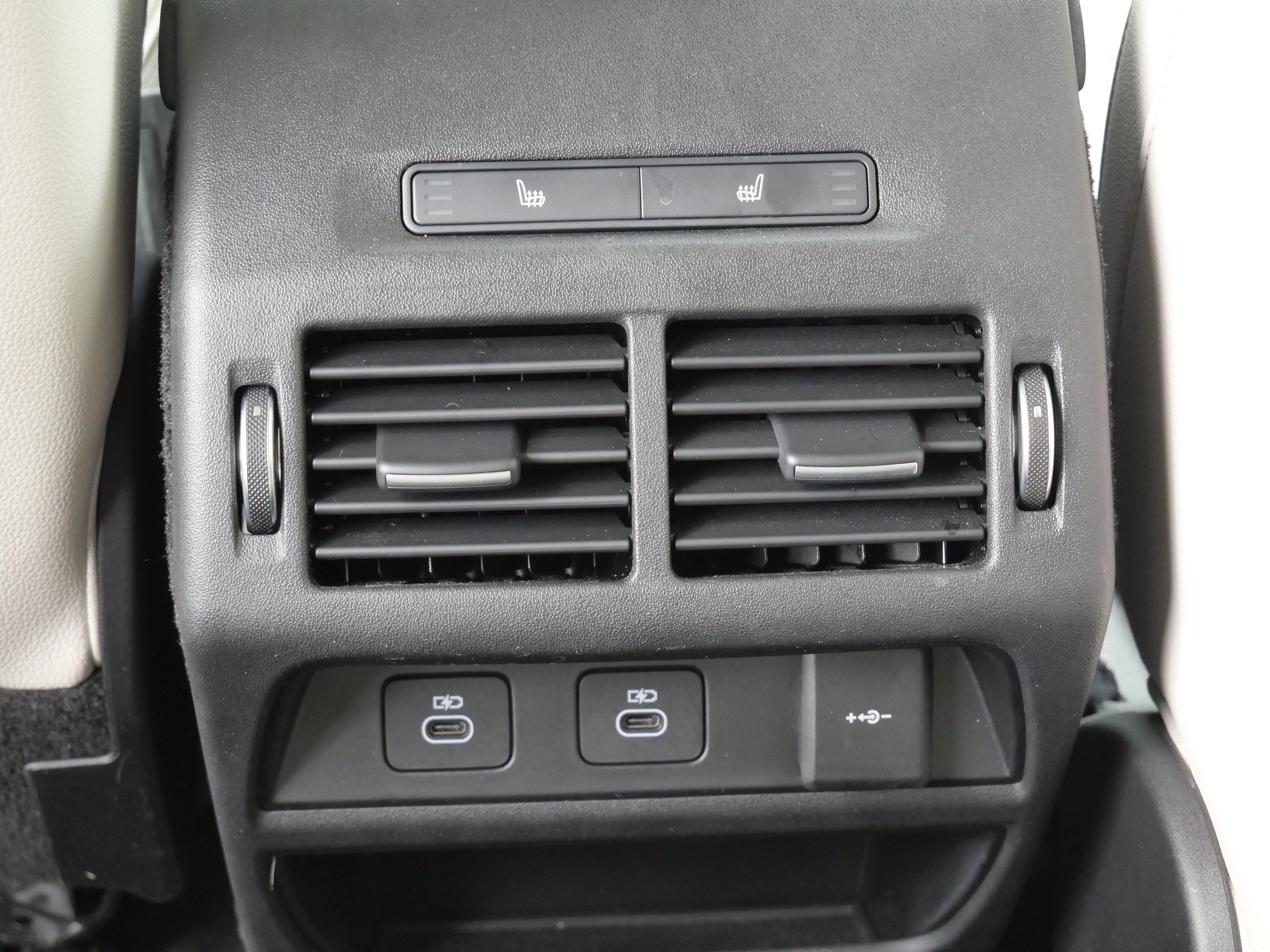 Certified 2025 Land Rover Discovery Sport S AWD/4WD image 19