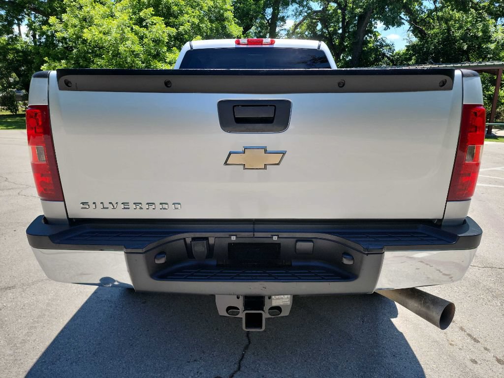 Used 2014 Chevrolet Silverado 2500 LT AWD/4WD image 6
