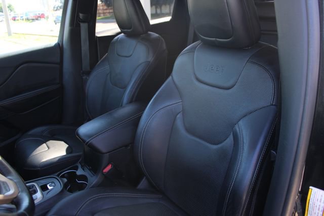 Used 2015 Jeep Cherokee Limited w/ Luxury Group AWD/4WD image 20