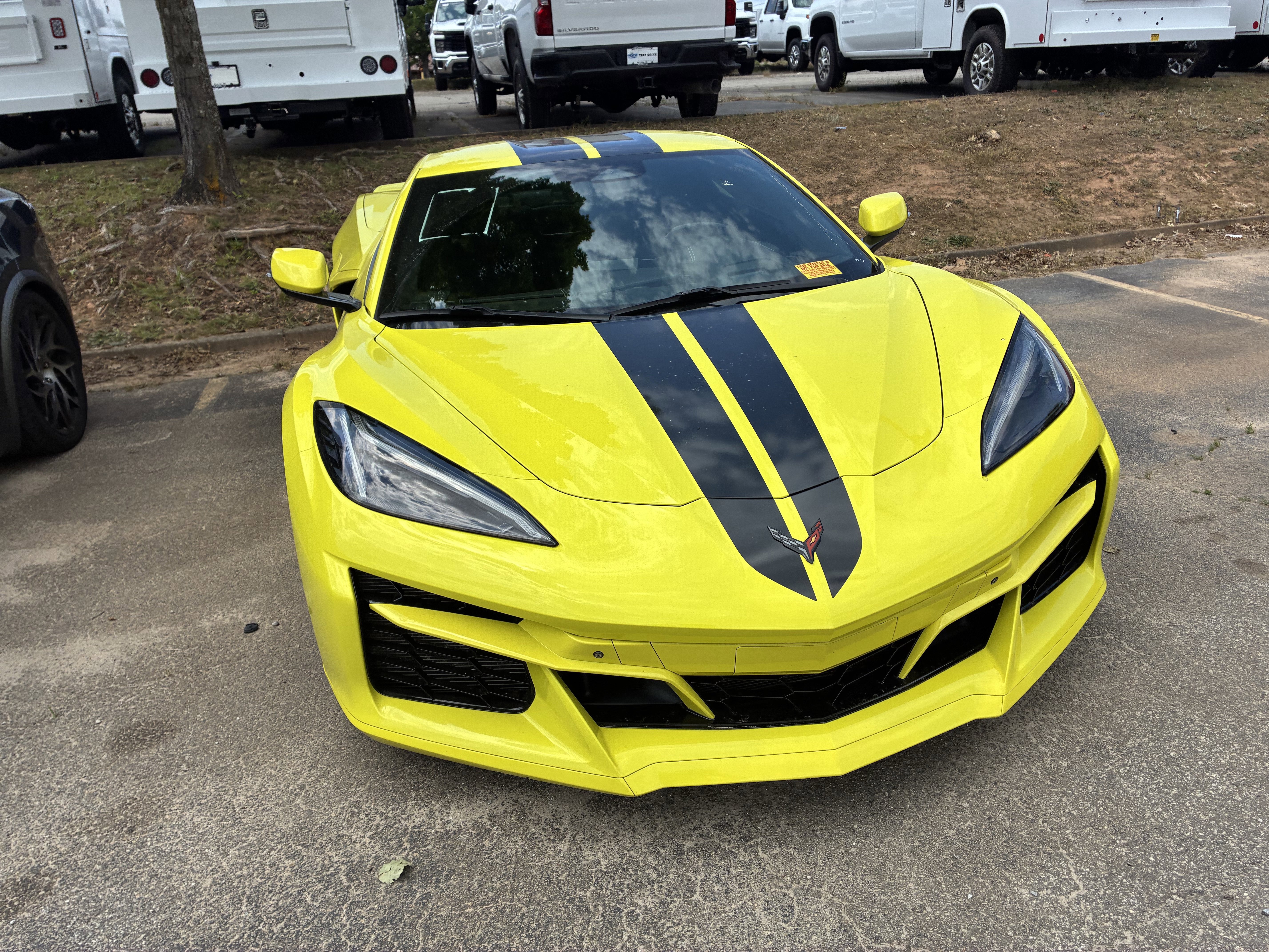Used 2024 Chevrolet Corvette E-Ray w/ Stealth Interior Trim Package AWD/4WD image 5