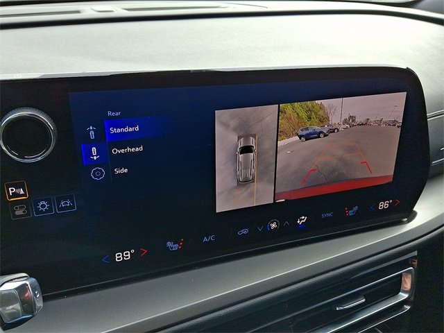 Certified 2024 Chevrolet Traverse LT w/ Midnight/Sport Edition image 17