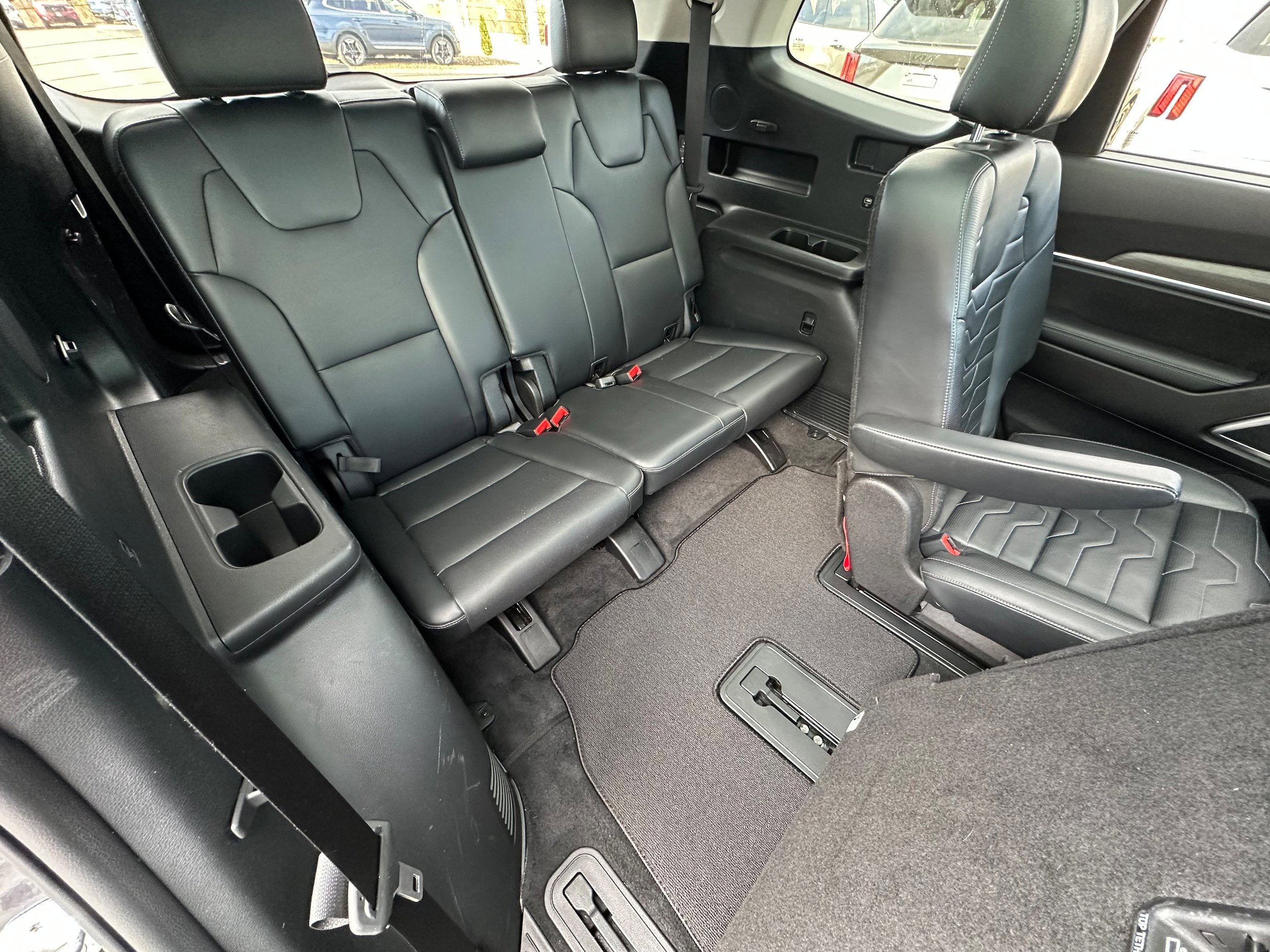 Used 2022 Kia Telluride SX w/ SX Prestige Package image 30