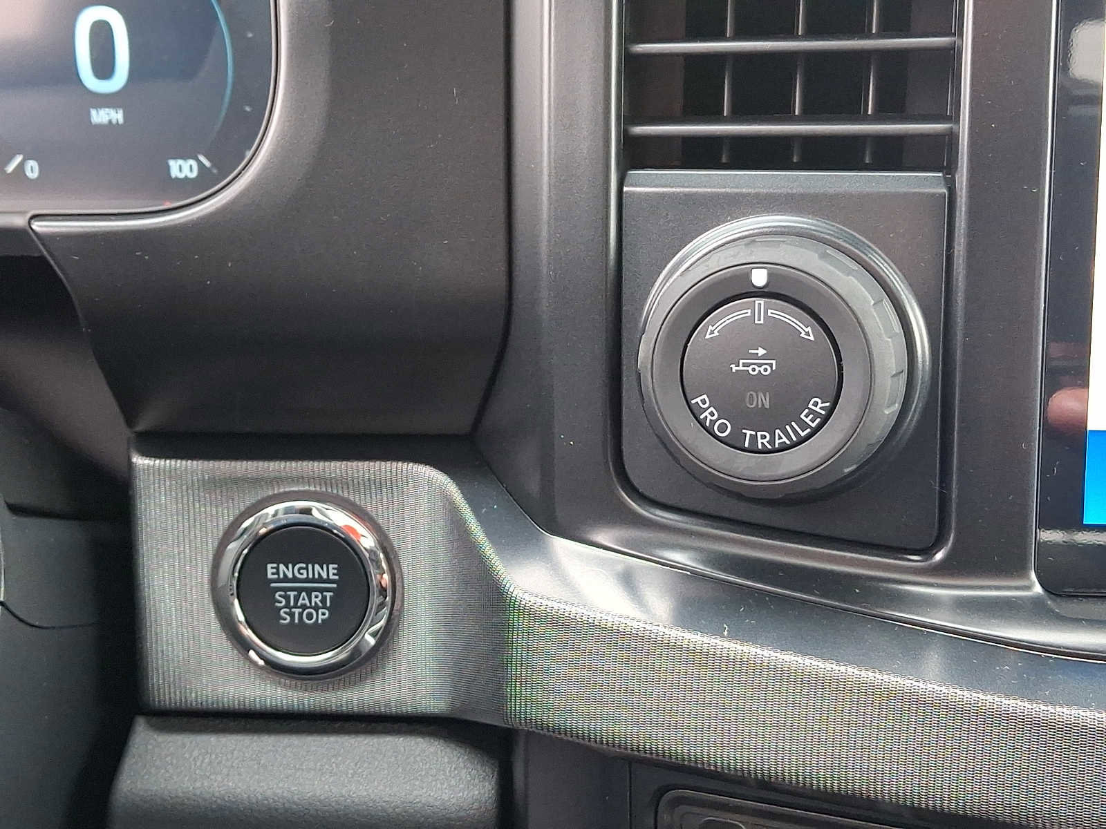 New 2026 Ford F250 Platinum w/ Snow Plow Prep Package image 20