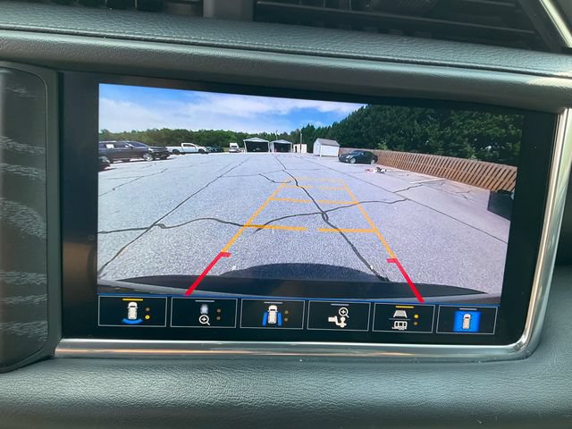 Used 2021 GMC Yukon XL Denali RWD image 14