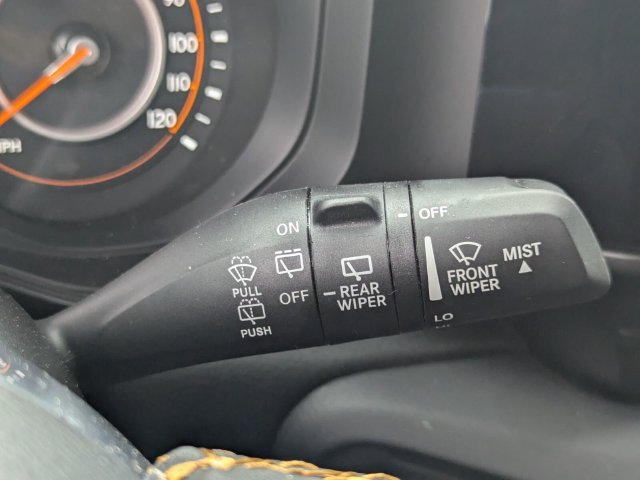 Used 2025 Jeep Wrangler Unlimited Sahara AWD/4WD image 20