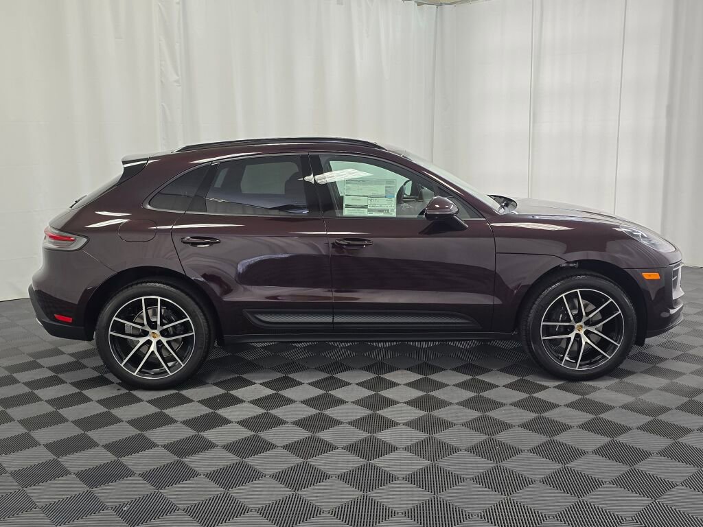New 2025 Porsche Macan image 8