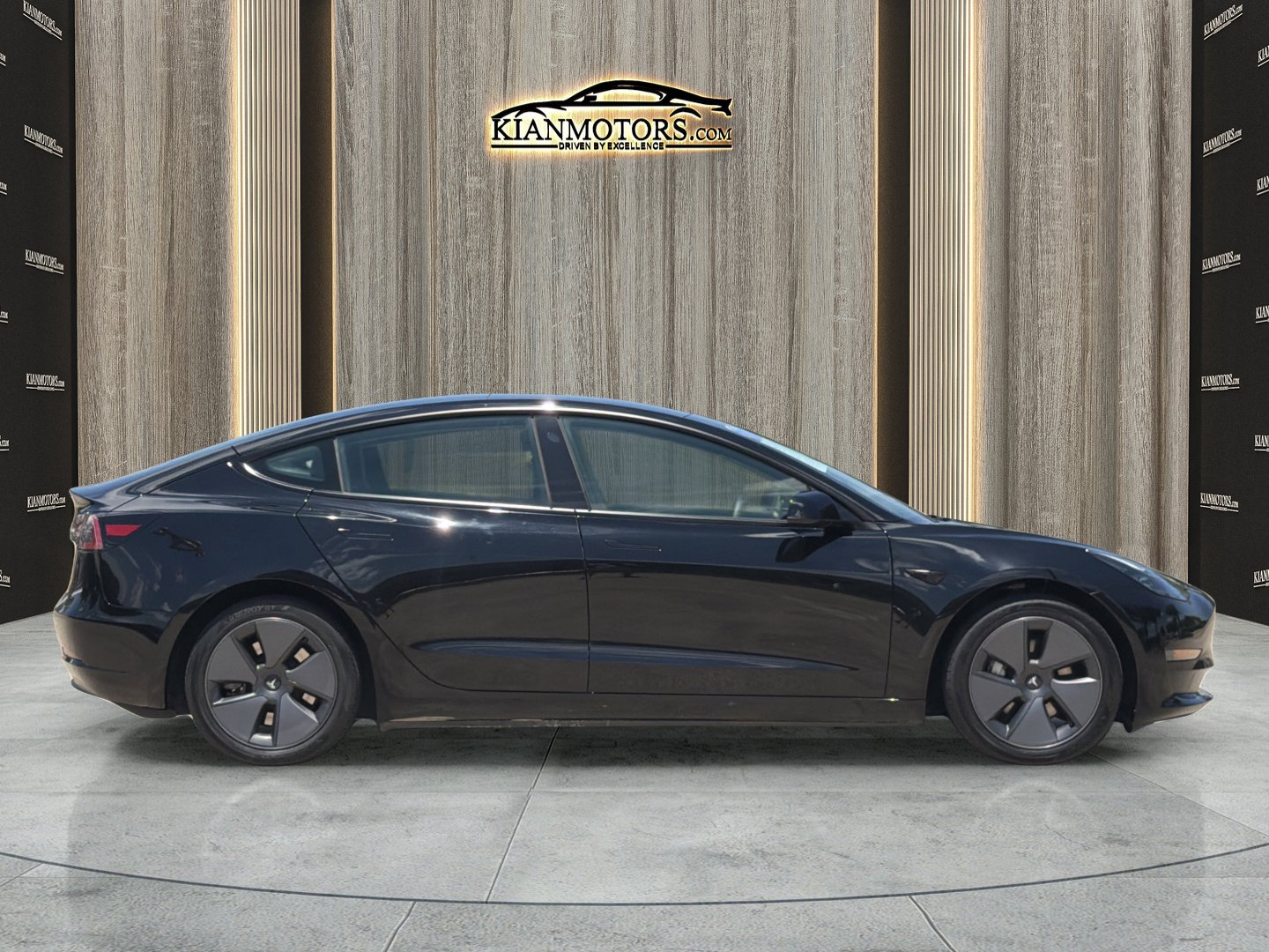 Used 2023 Tesla Model 3 Standard Range RWD image 12