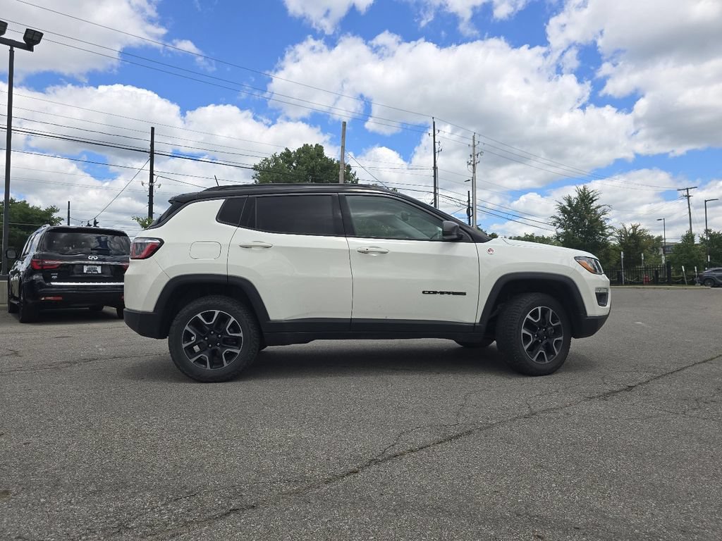 Used 2018 Jeep Compass Trailhawk w/ Cold Weather Group AWD/4WD image 15