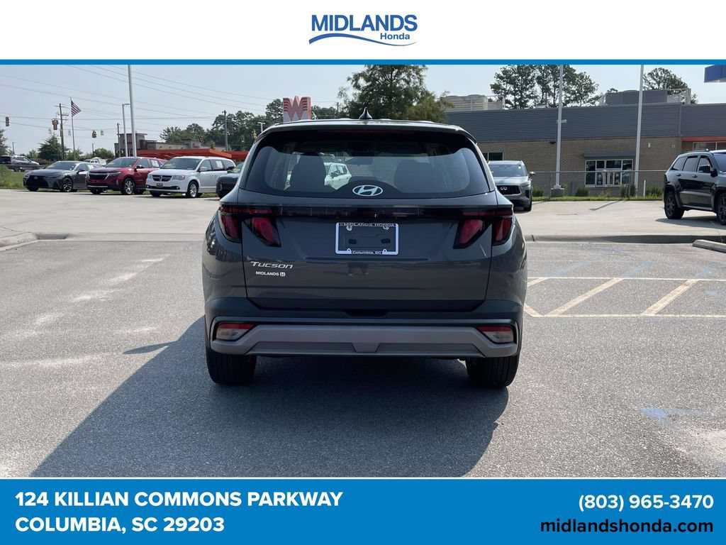 Used 2025 Hyundai Tucson SE FWD image 6