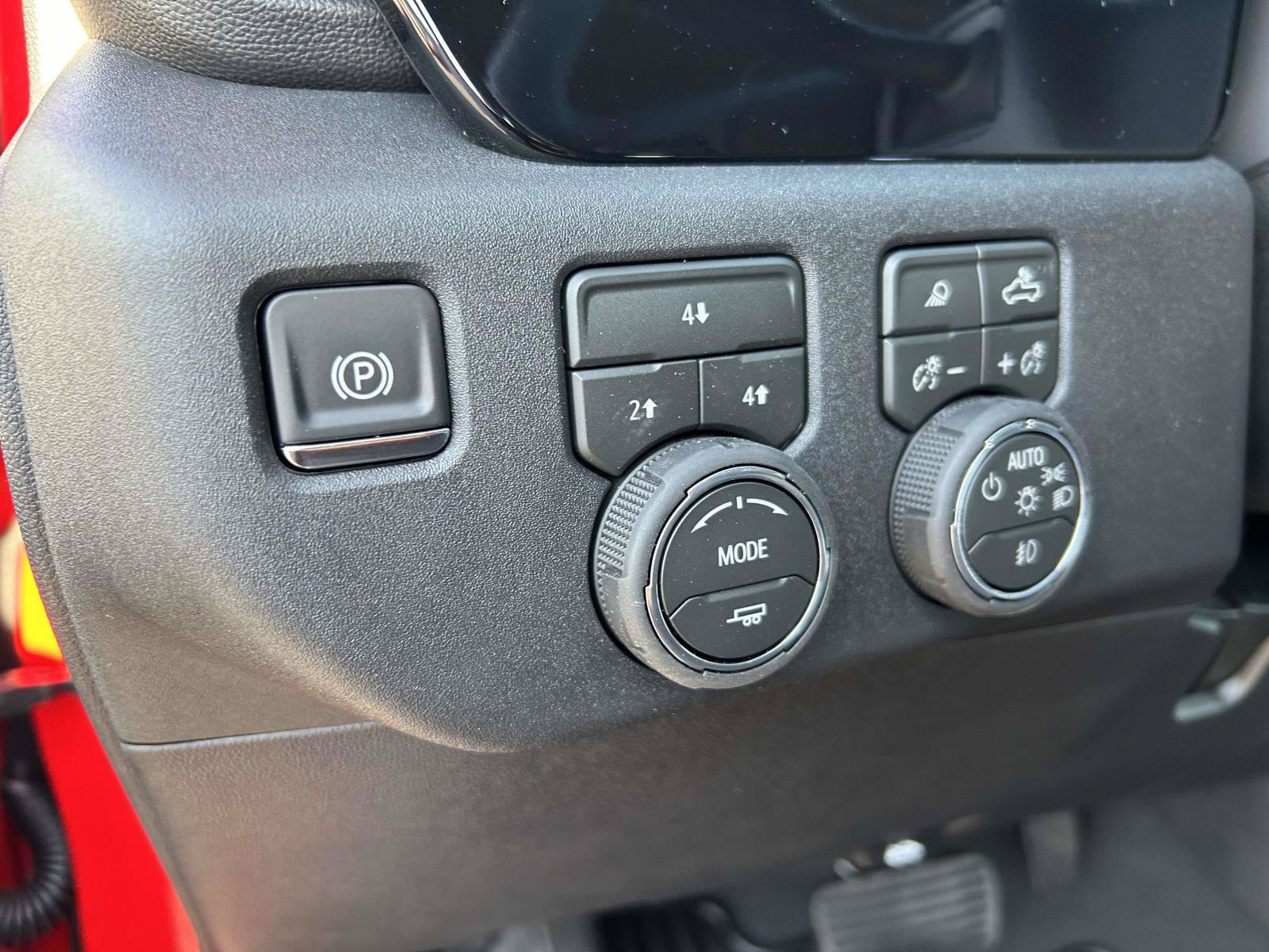 New 2026 Chevrolet Silverado 3500 LT w/ All Star Edition AWD/4WD image 17