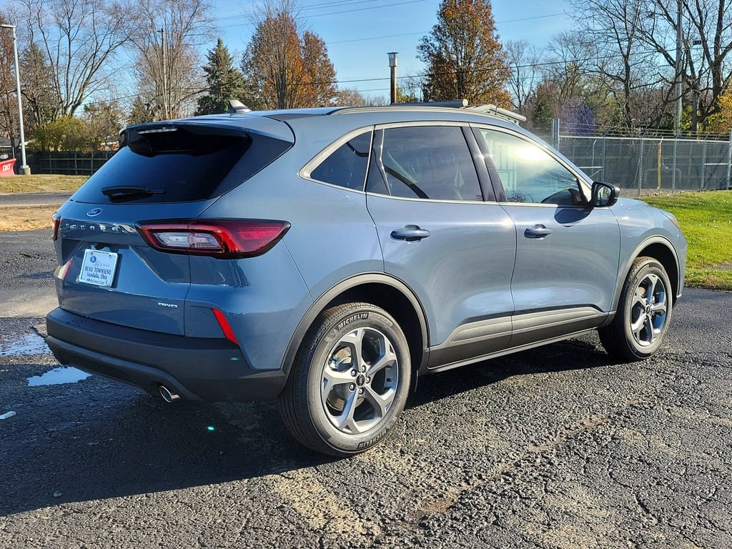 New 2026 Ford Escape ST-Line w/ Cold Weather Package image 4