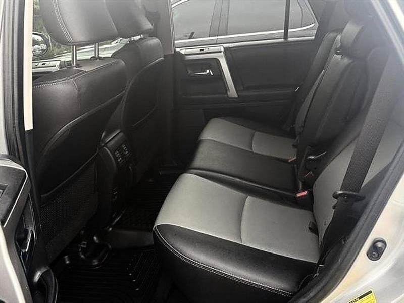 Used 2018 Toyota 4Runner SR5 Premium AWD/4WD image 20