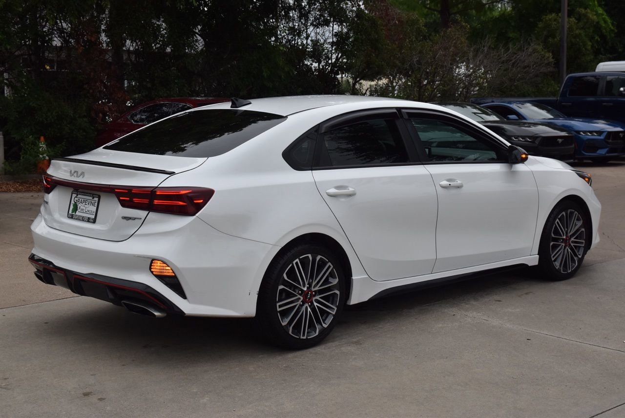 Used 2022 Kia Forte GT w/ GT Technology Package FWD image 7