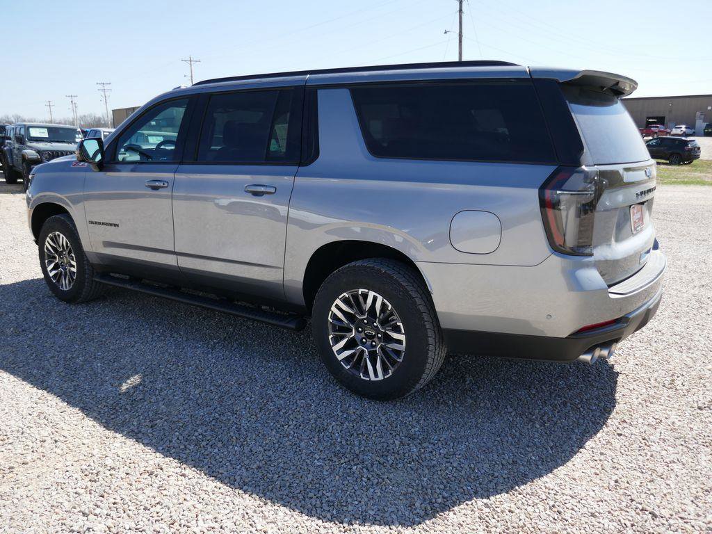 New 2026 Chevrolet Suburban Z71 image 6