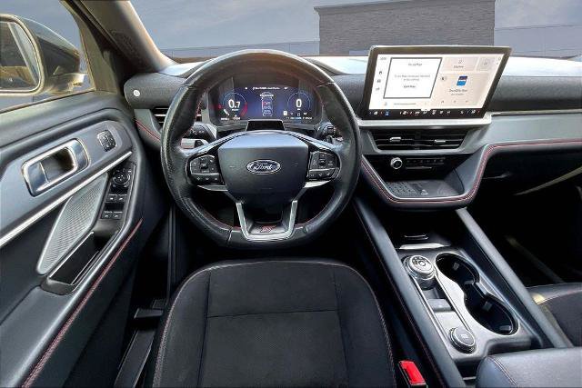 Certified 2025 Ford Explorer ST AWD/4WD image 8