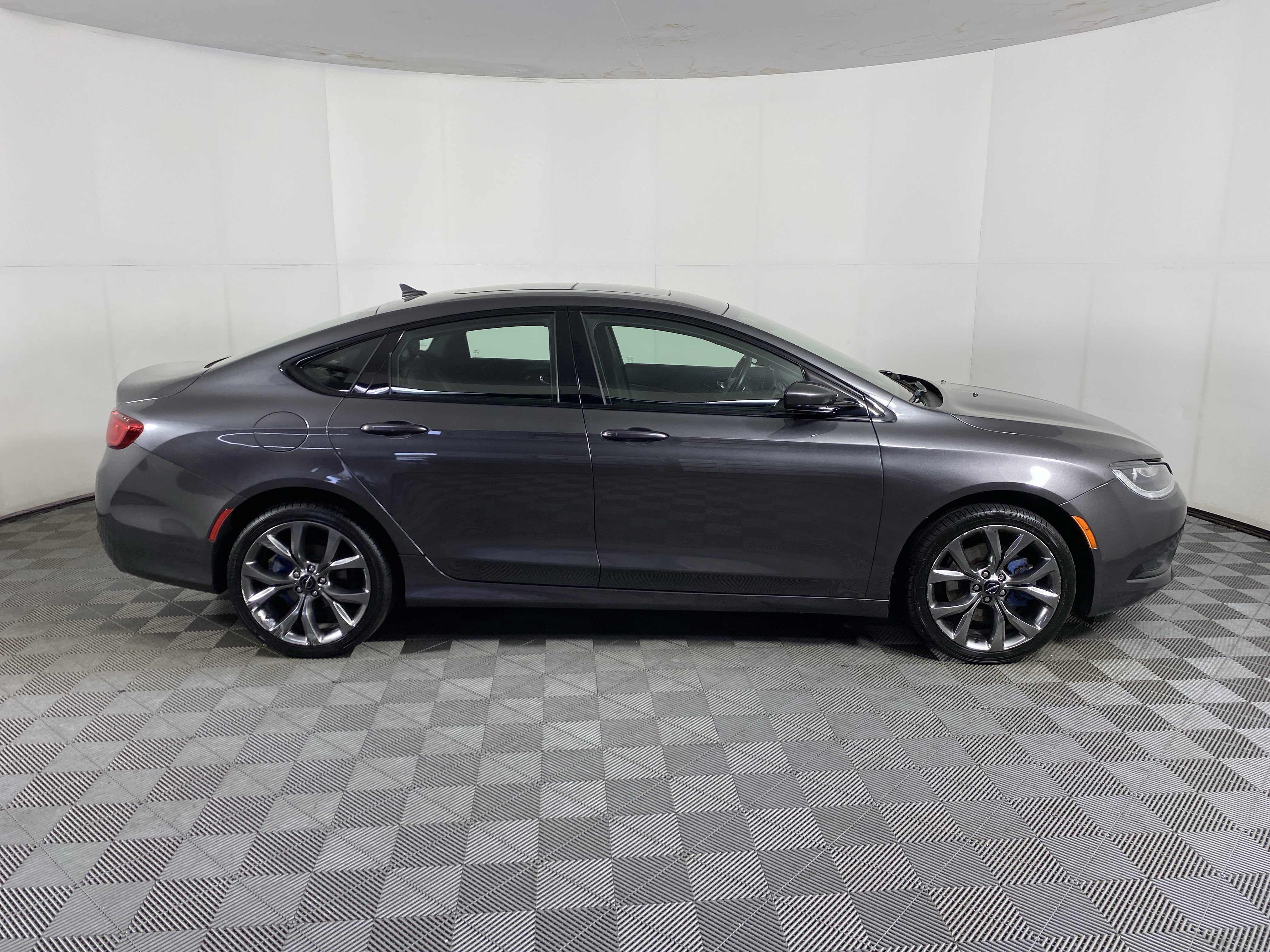 Used 2016 Chrysler 200 S w/ Navigation & Sound Group I AWD/4WD image 7