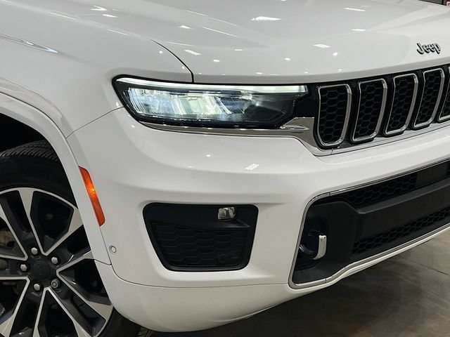 Used 2023 Jeep Grand Cherokee Overland AWD/4WD image 42