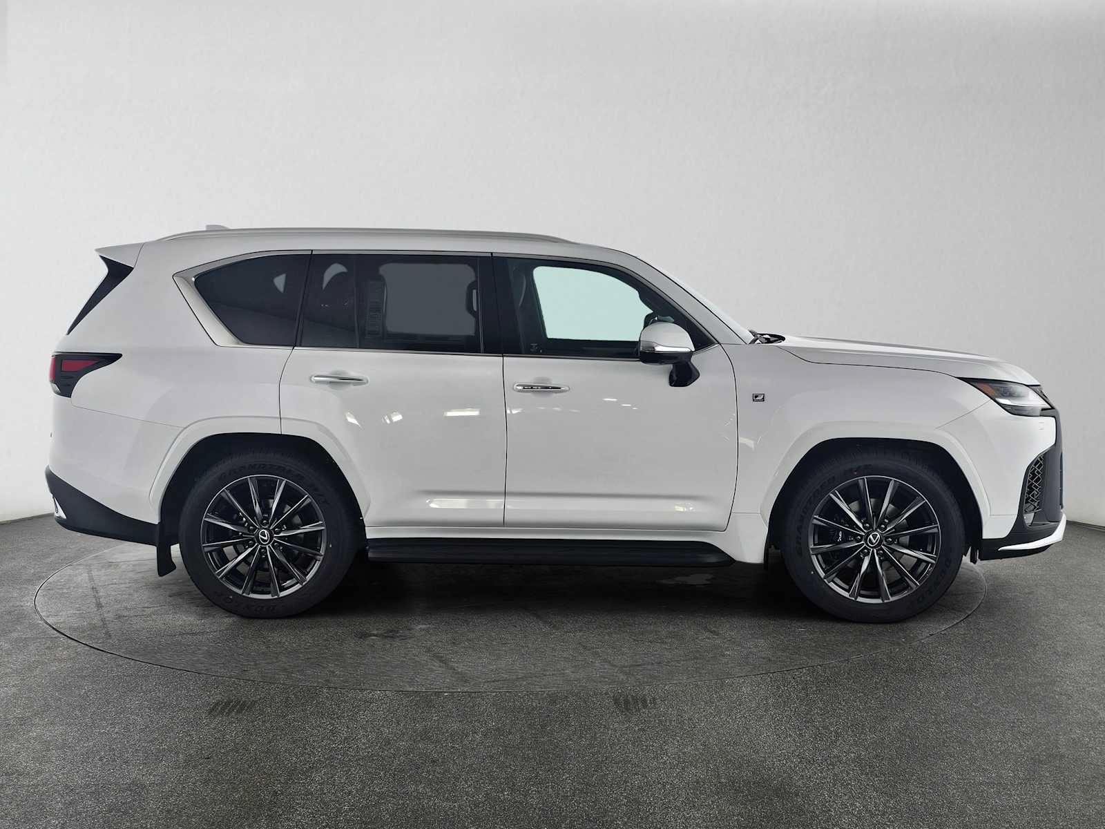 New 2026 Lexus LX 600 F Sport AWD/4WD image 2