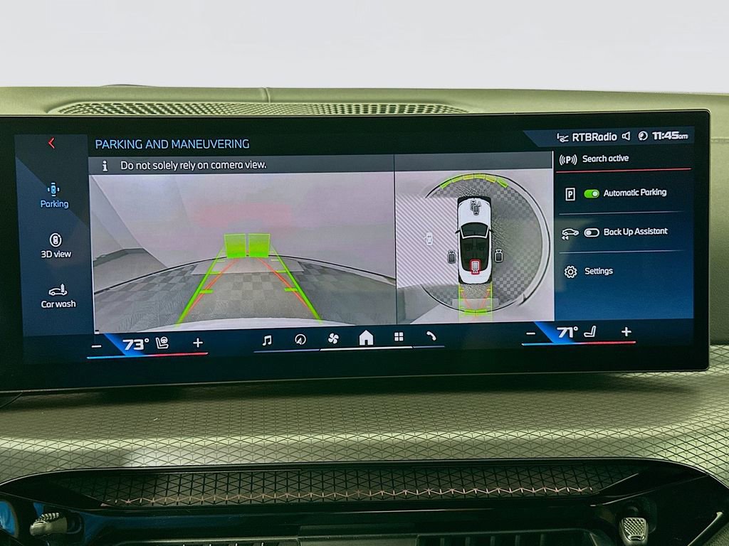 Used 2025 BMW M440i Convertible w/ Premium Package image 14