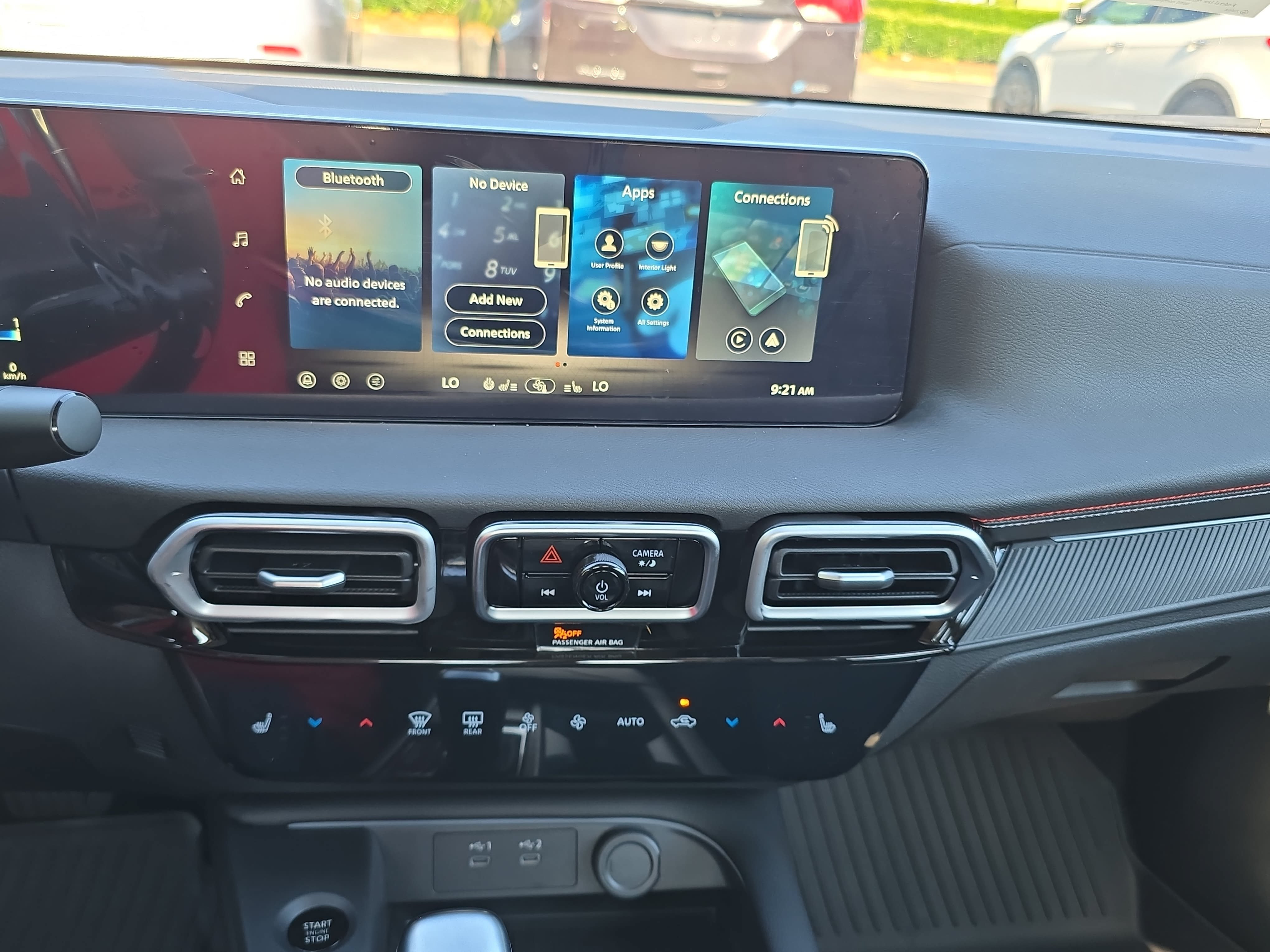 New 2026 Nissan Sentra SR w/ SR Premium Package FWD image 19