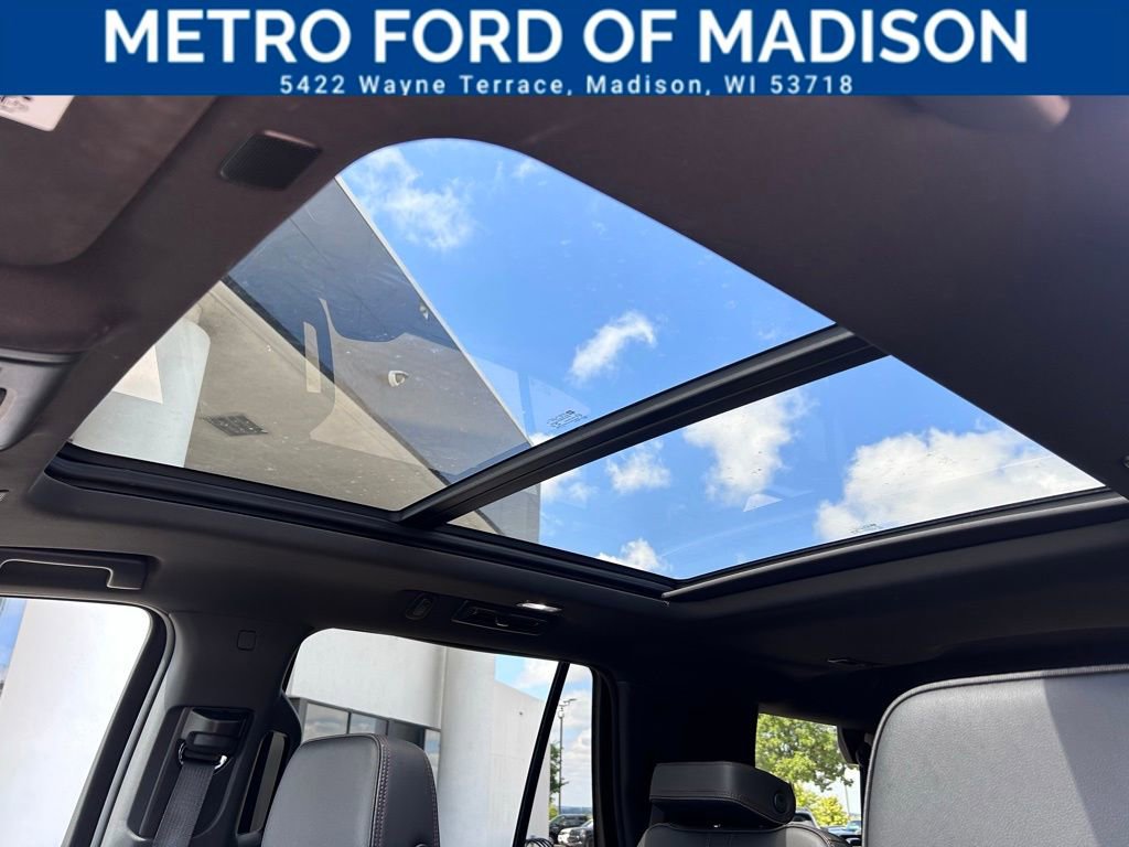 Used 2022 Chevrolet Tahoe RST w/ Luxury Package image 29