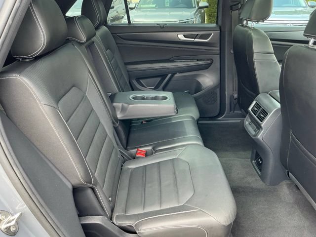 Certified 2024 Volkswagen Atlas Cross Sport SEL AWD/4WD image 22
