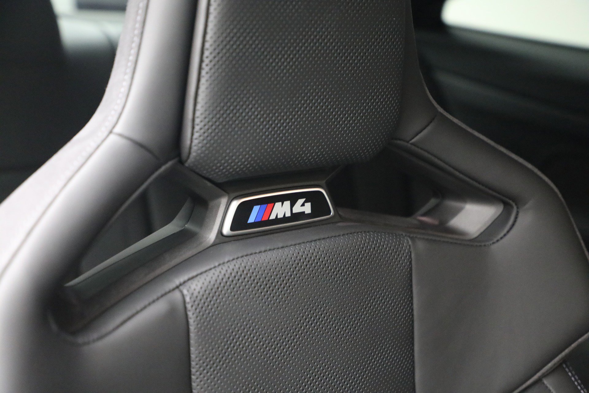 Used 2025 BMW M4 Coupe w/ M Carbon Exterior Package image 21