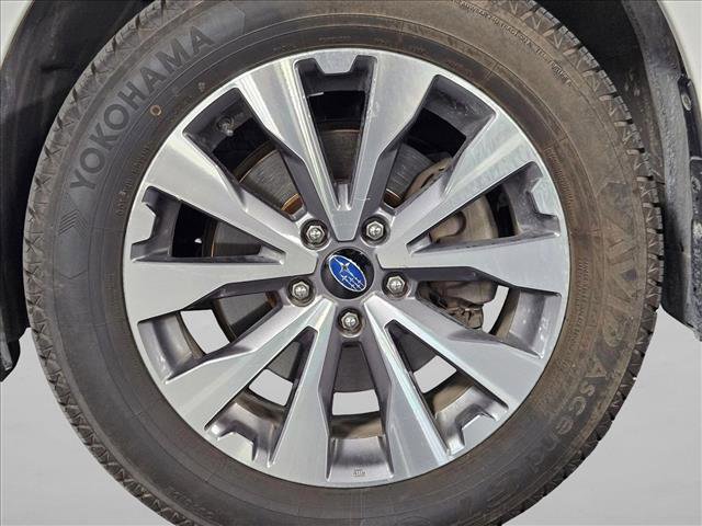 Used 2017 Subaru Outback 2.5i Touring w/ Popular Package #5A AWD/4WD image 22