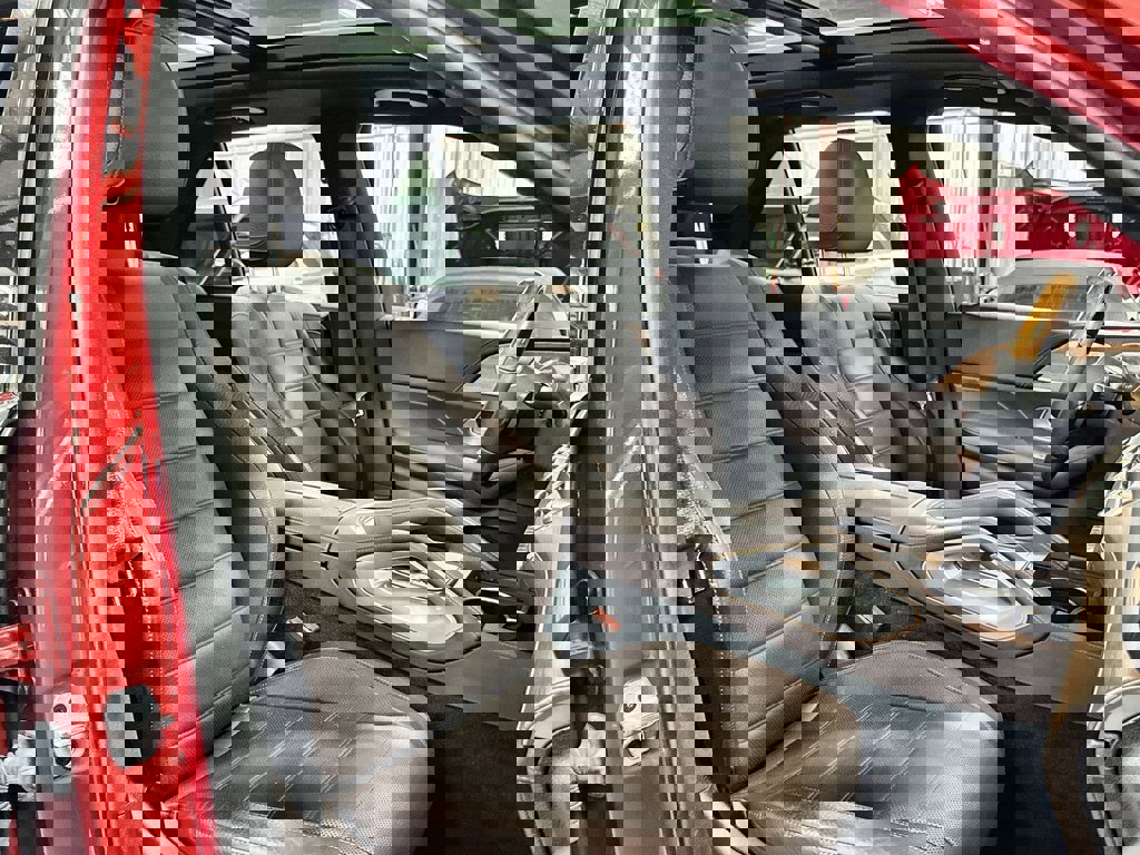 Used 2022 Mercedes-Benz GLE 350 4MATIC w/ Premium Package image 31