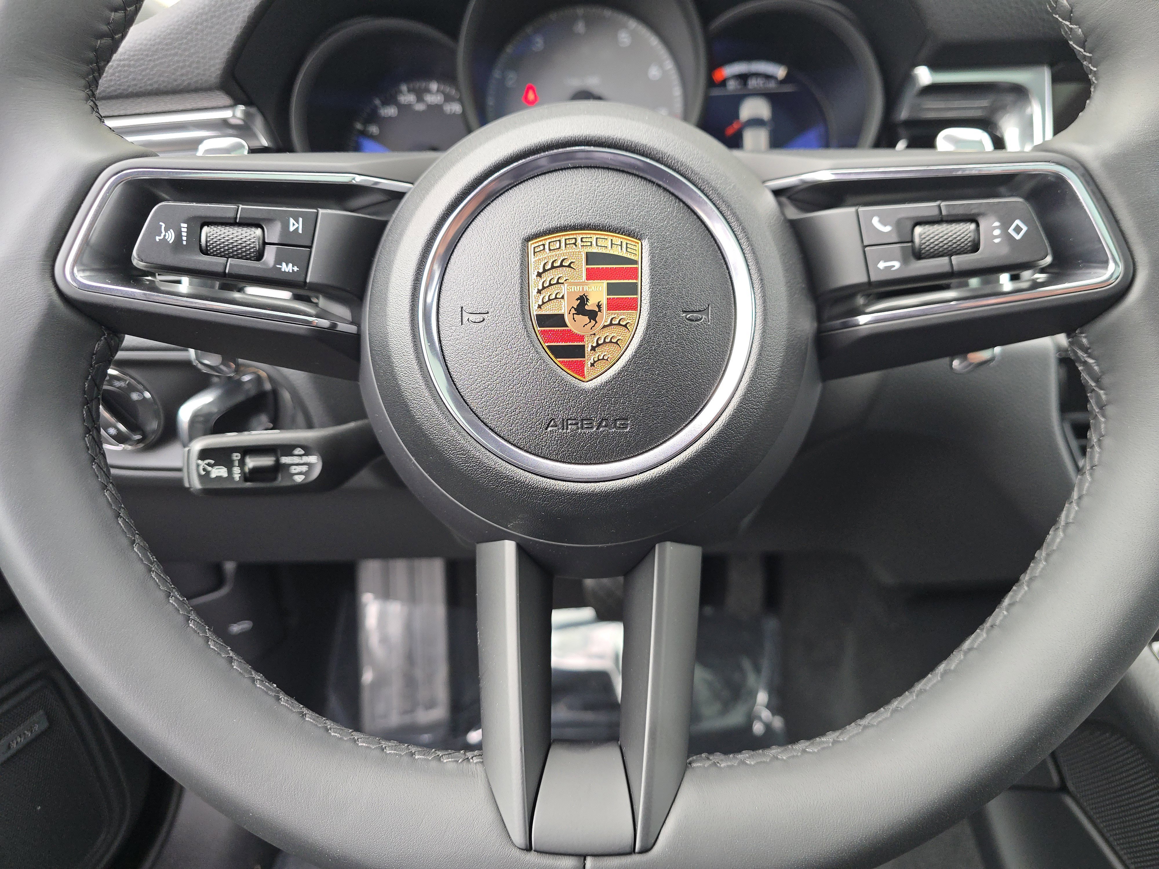 New 2026 Porsche Macan S image 18