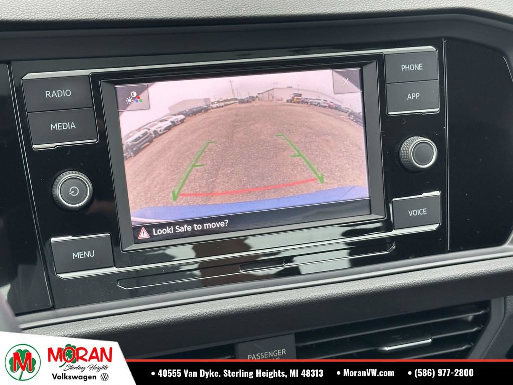 Used 2023 Volkswagen Jetta SE w/ Panoramic Sunroof Package FWD image 26