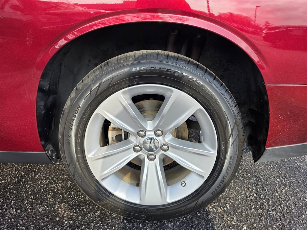 Used 2023 Dodge Challenger SXT image 11