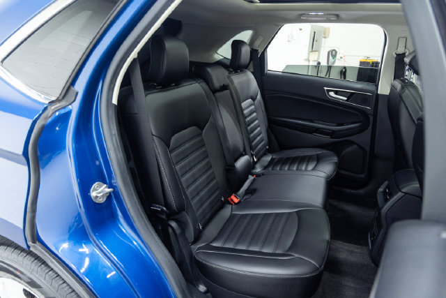 Used 2020 Ford Edge SEL w/ Convenience Package FWD image 25
