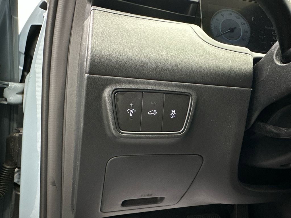 Used 2023 Hyundai Santa Cruz SEL Premium image 33