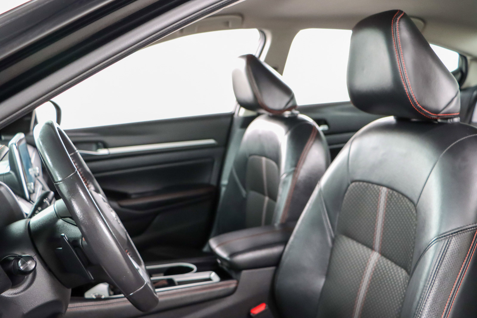 Used 2024 Nissan Altima 2.5 SR image 23