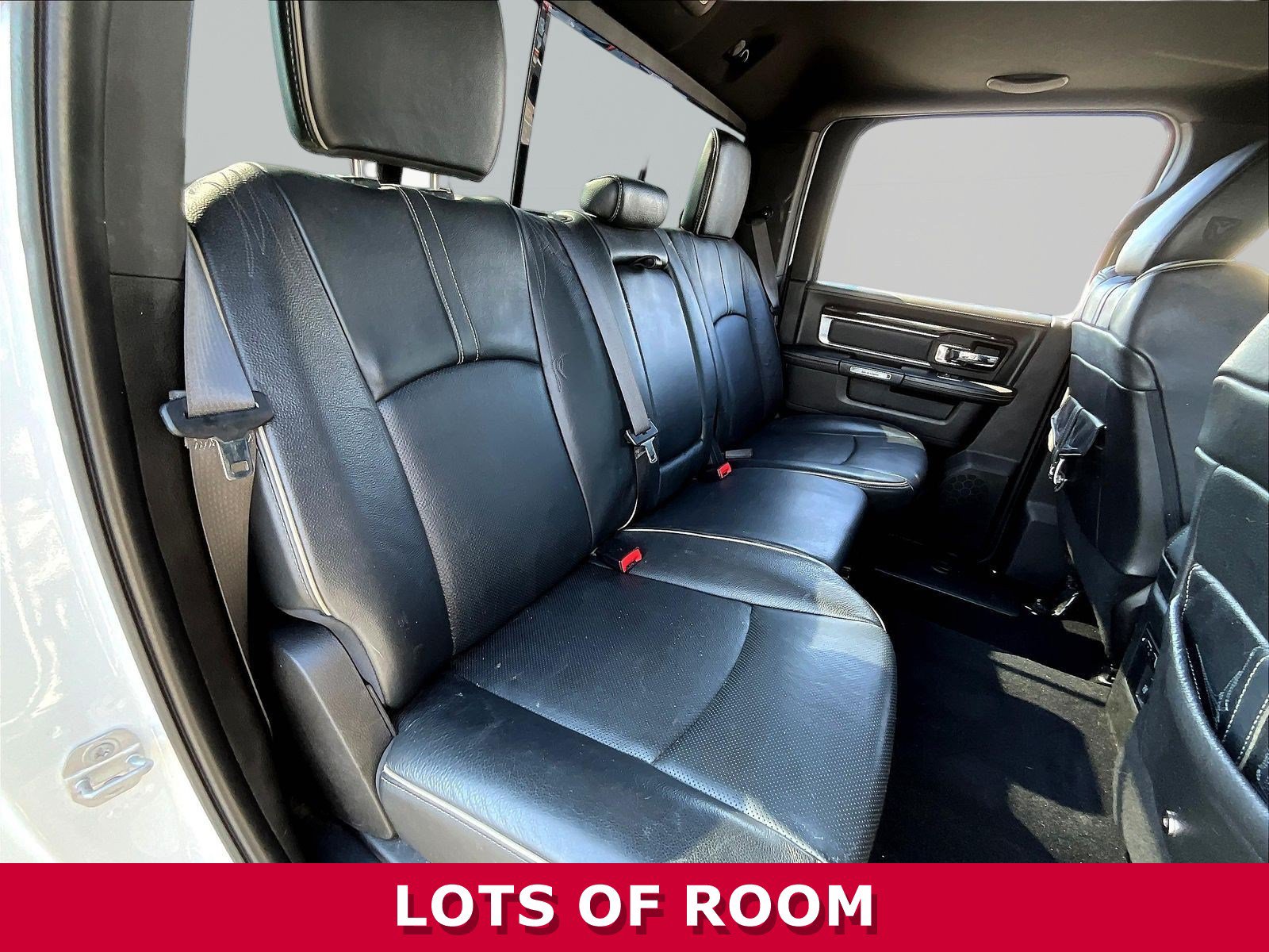 Used 2018 RAM 3500 Laramie Longhorn AWD/4WD image 24