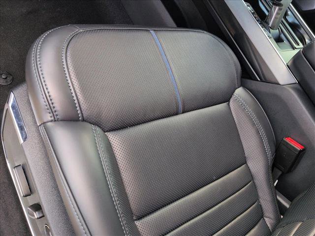 New 2025 Ford F150 Platinum w/ Equipment Group 702A High image 4