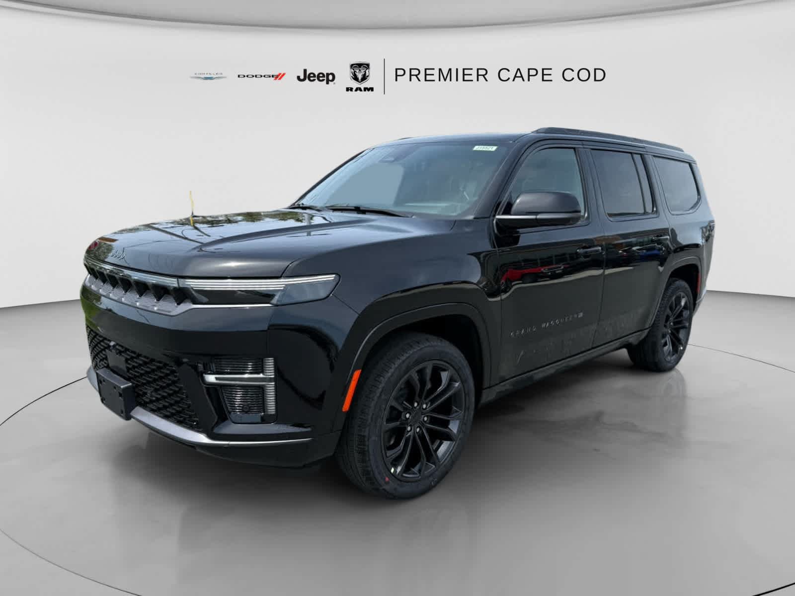 New 2026 Jeep Grand Wagoneer Summit AWD/4WD image 3
