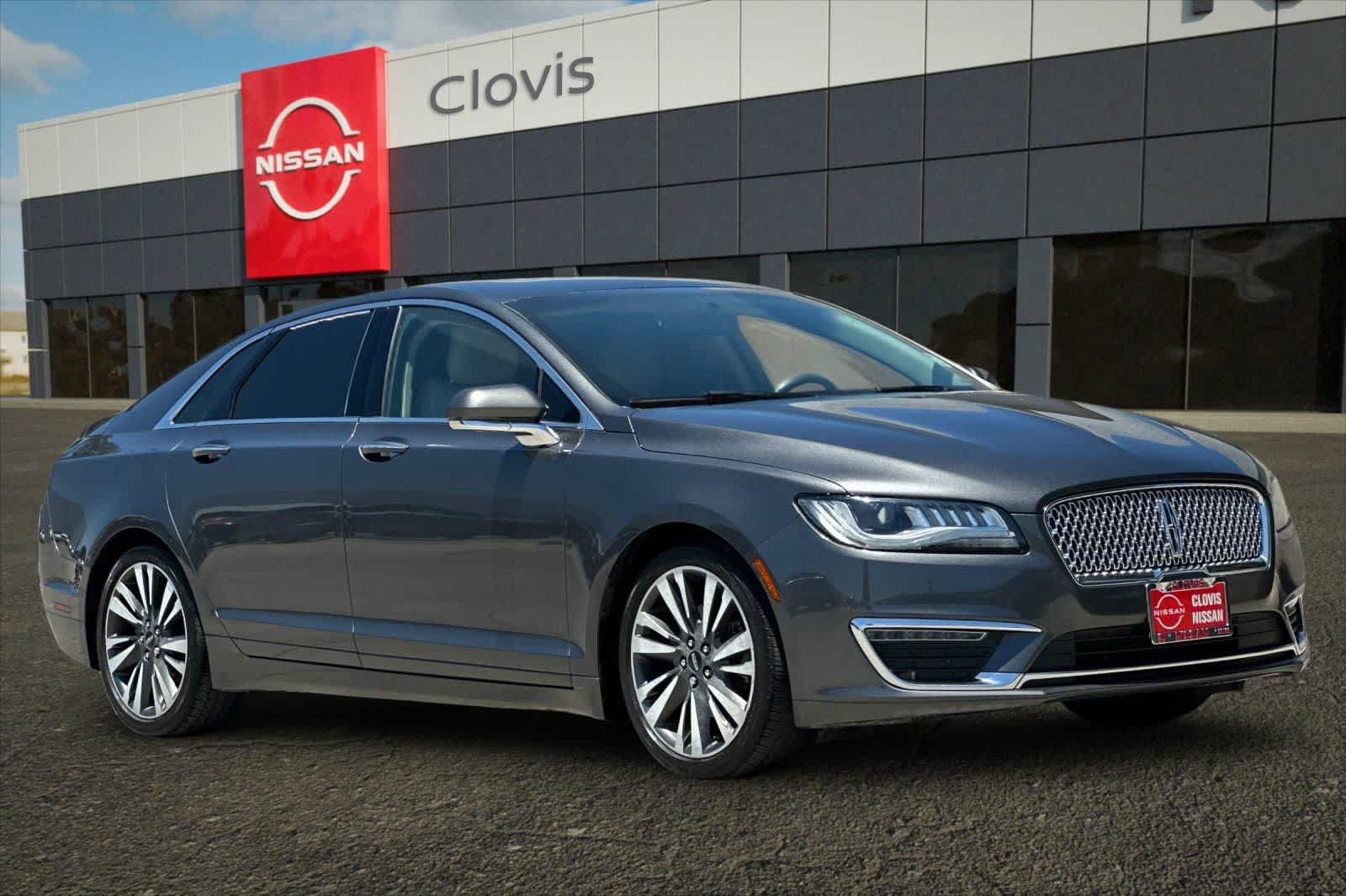 Used 2017 Lincoln MKZ Reserve FWD image 10