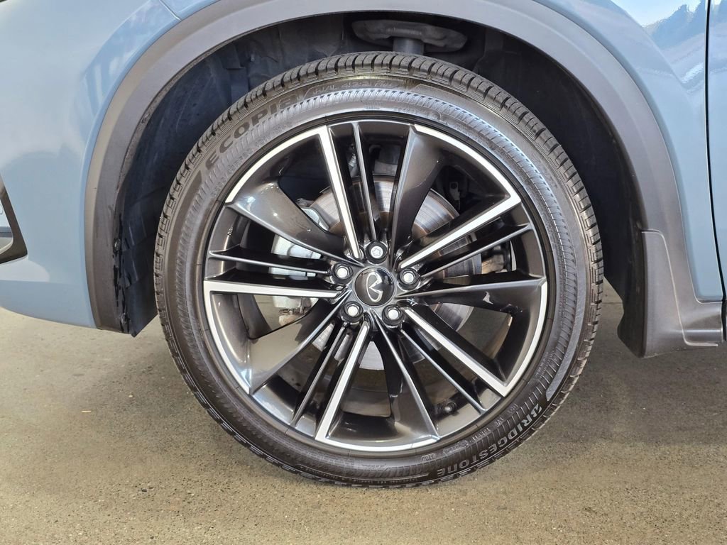 Used 2023 INFINITI QX55 Essential image 8