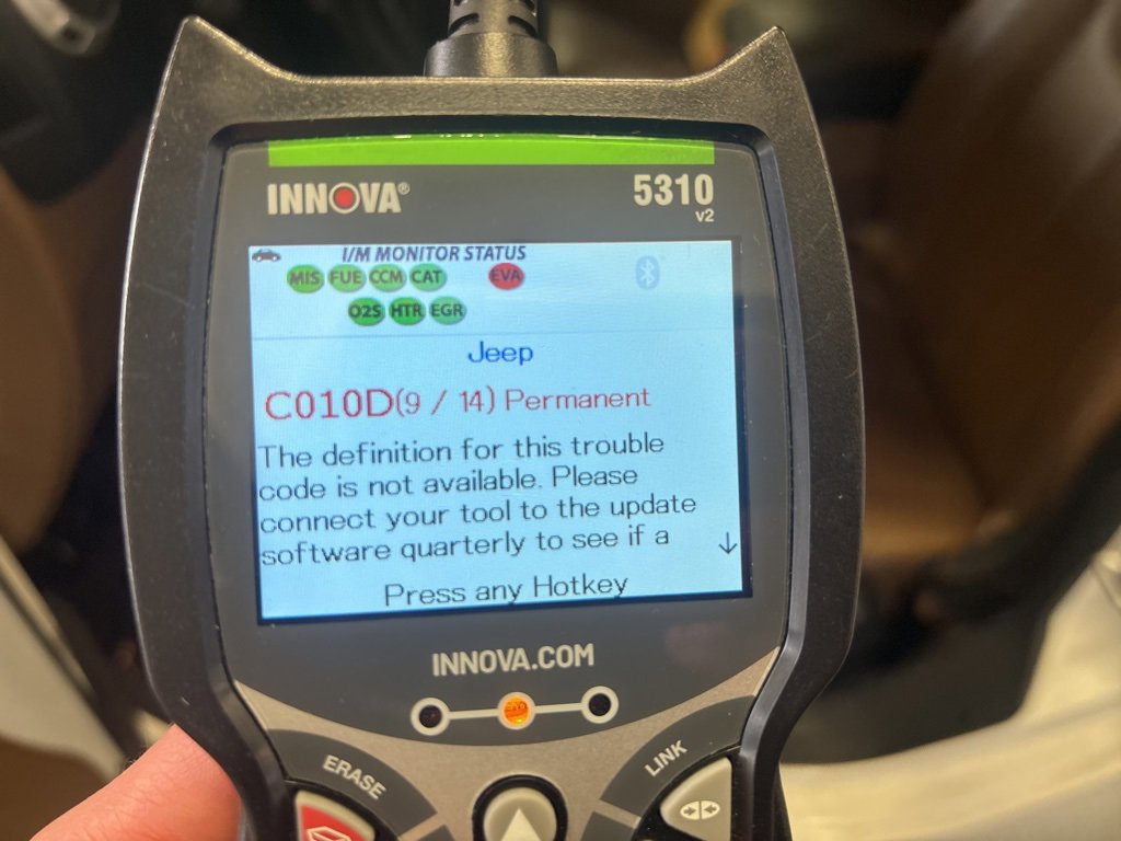 Used 2013 Jeep Wrangler Unlimited Sahara w/ Dual Top Group image 6