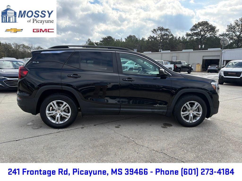 Certified 2022 GMC Terrain SLE w/ Driver Convenience Package image 7