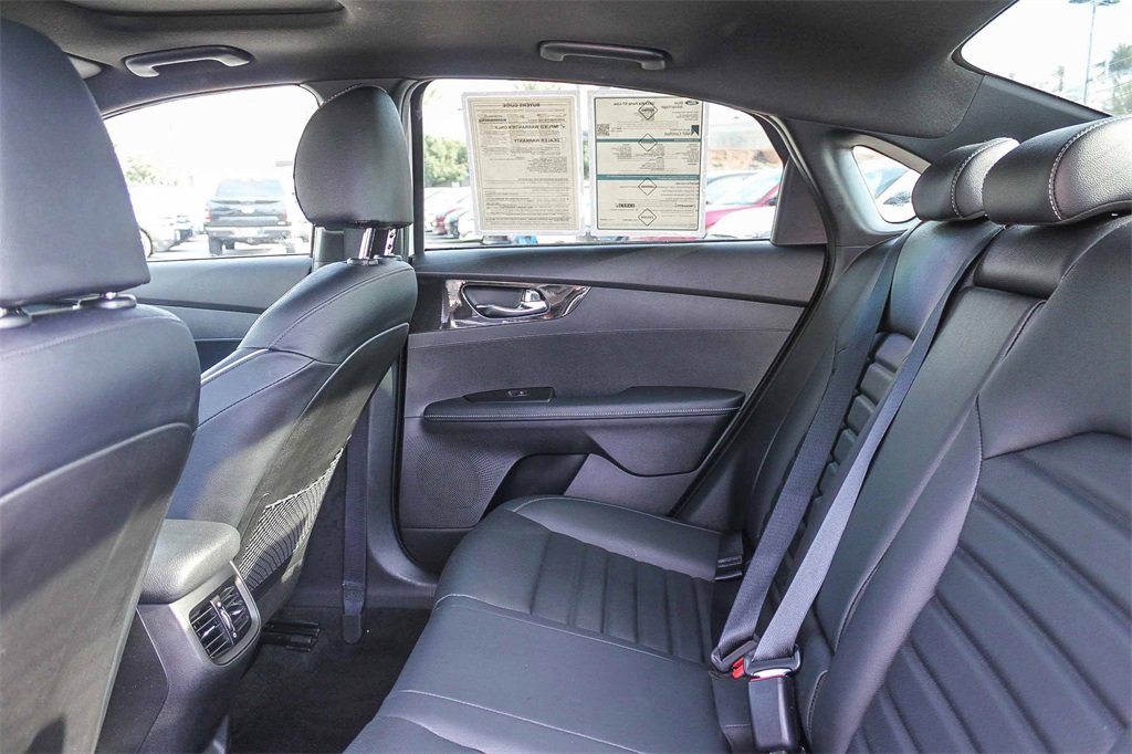 Used 2023 Kia Forte GT-Line w/ GT-Line Premium Package image 23