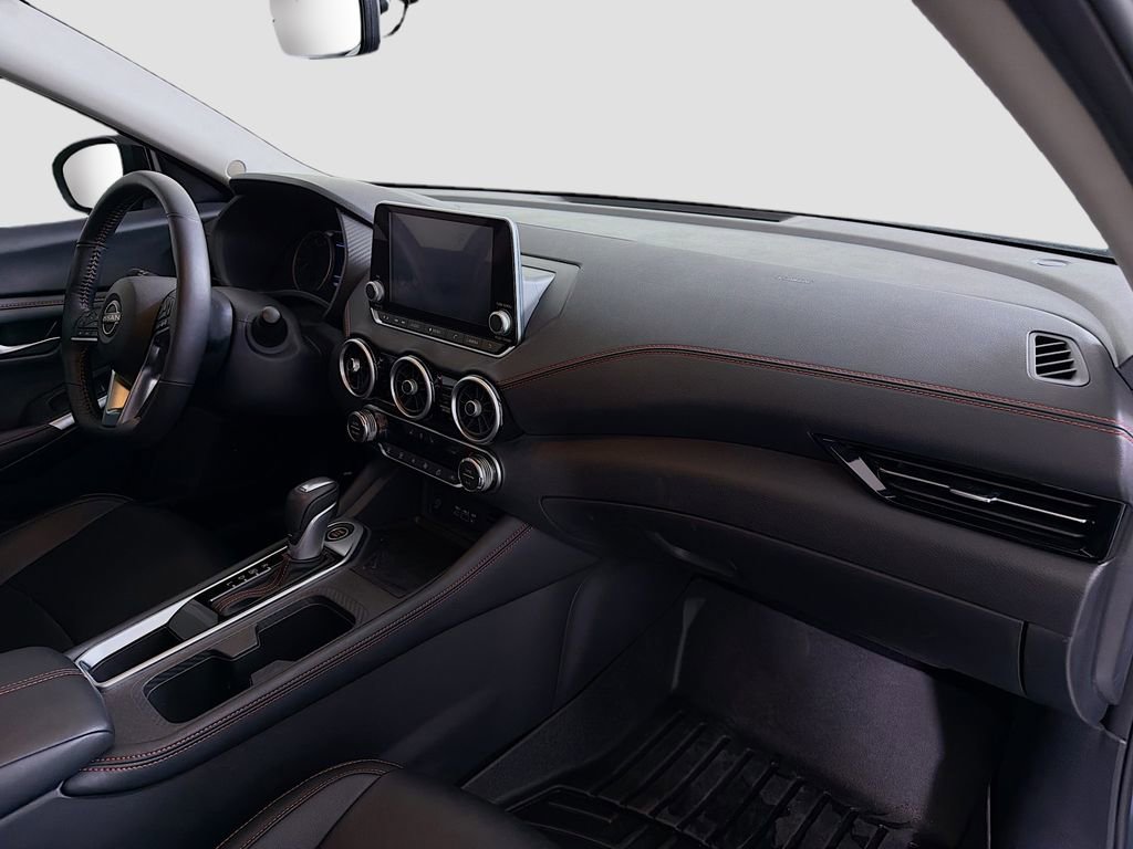 Used 2025 Nissan Sentra SR w/ SR Premium Package FWD image 29